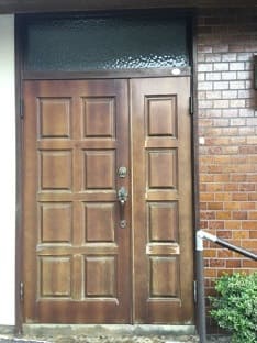 所沢市の既存UV塗膜が施されていたヤマハ製玄関ドア